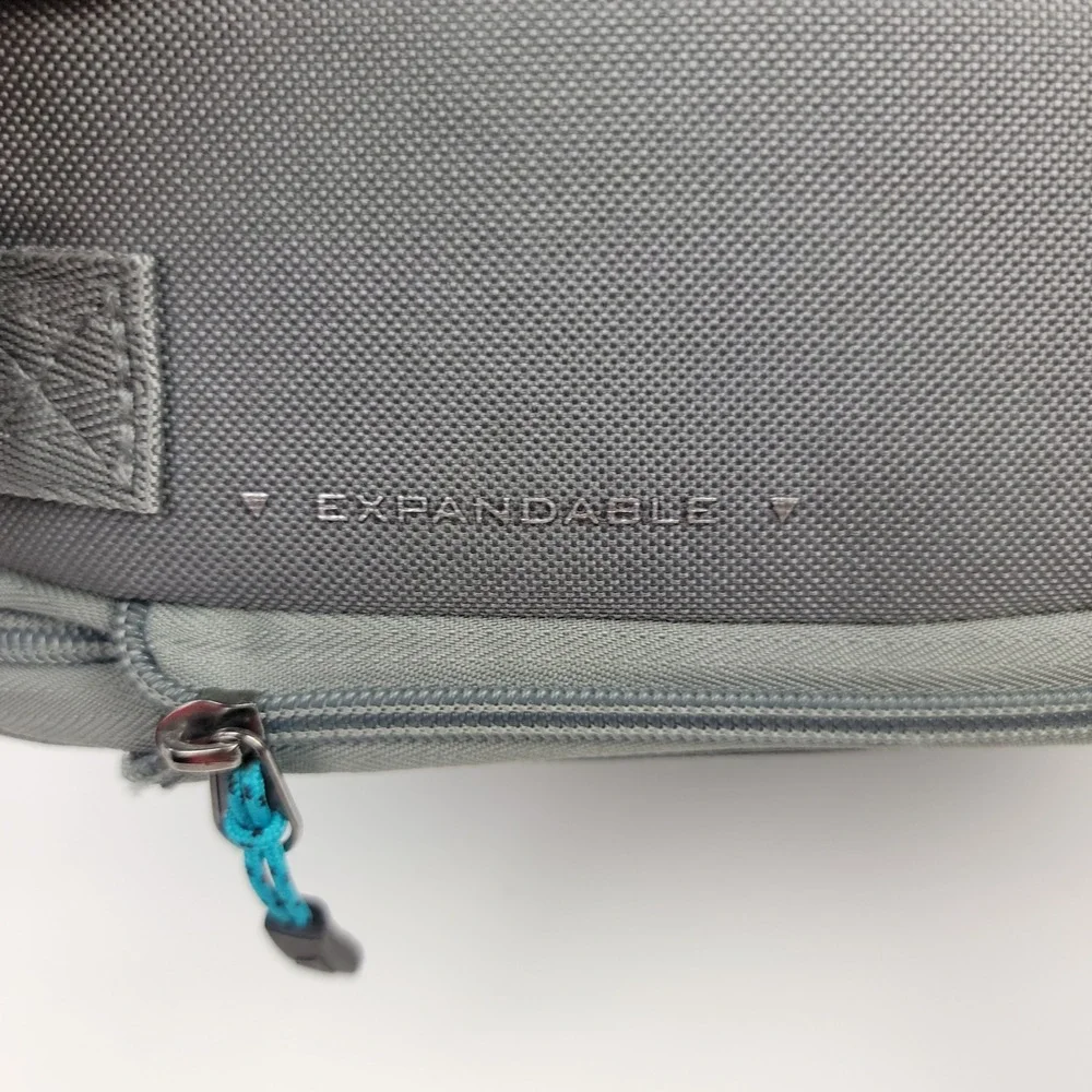Titan by Arctic Zone Gray Teal Expandable Insulated Lunch Pack 10003058